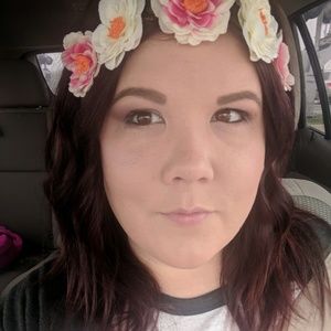 Meet your Posher, Lea